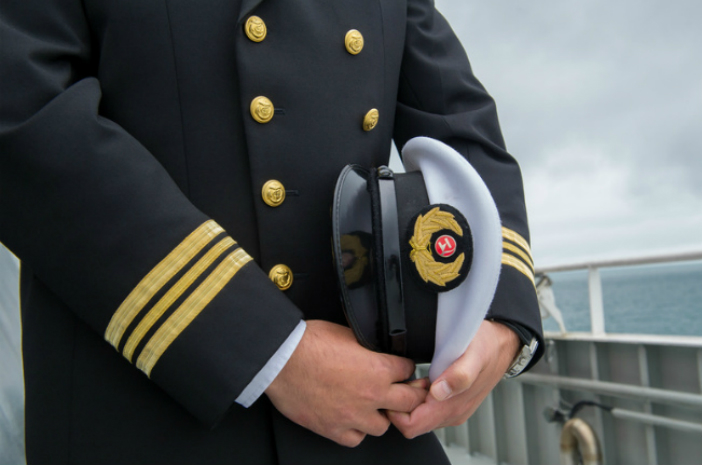 cruise-crew