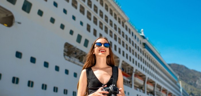cruise-holidays-woman