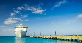 cruise-ship-docking