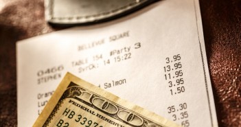 cruise dining tips to save money