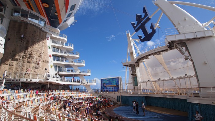 aquatheater royal caribbean allure